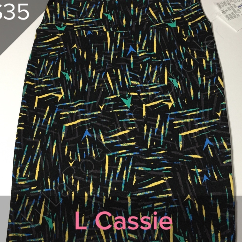 Lularoe Cassie skirt